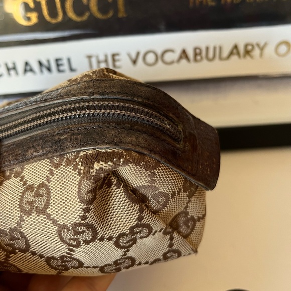 GUCCI Canvas Monogram Pouch Wristlet Vintage - Picture 8 of 17